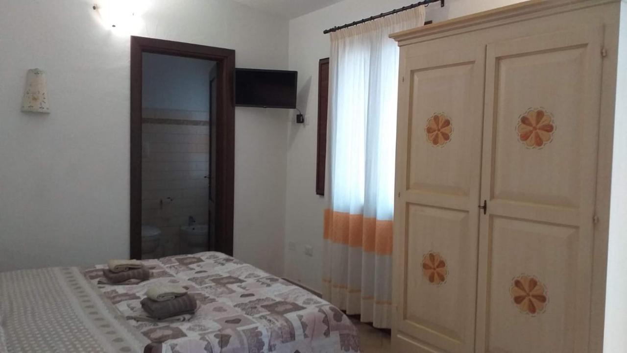 Vistamare Villa Orosei Buitenkant foto