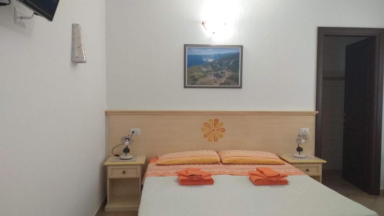 Vistamare Villa Orosei Buitenkant foto