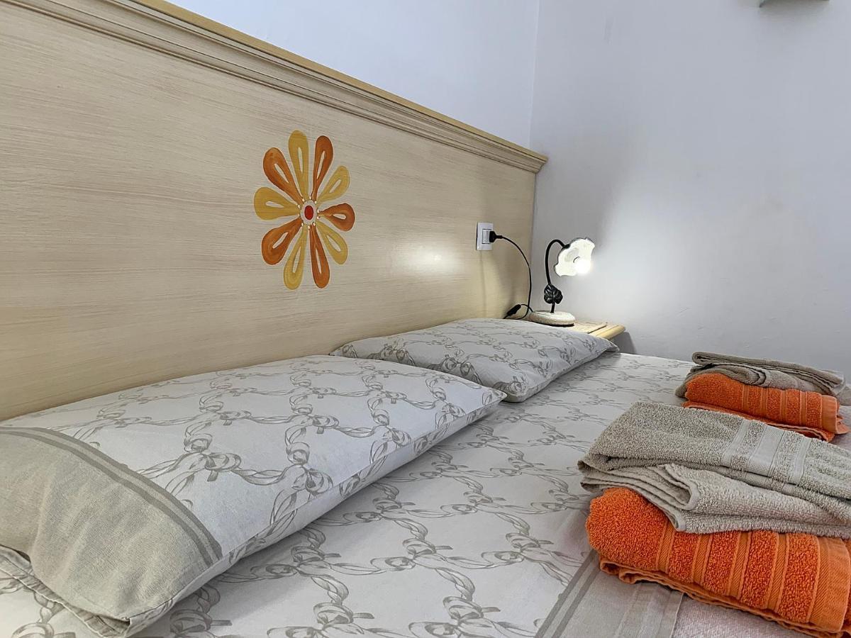 Vistamare Villa Orosei Buitenkant foto